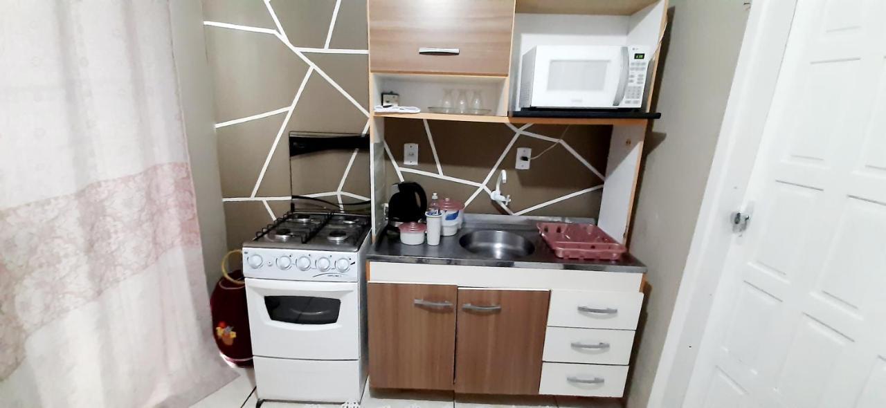Kitnet K1 Em Torres-Rs - Na Mais Bela Praia Gaucha - Cozinha - Banheiro - Ar Condicionado - Smart Tv 32' - Wi-Fi - Anfitria Superhost No Bnb Bagian luar foto