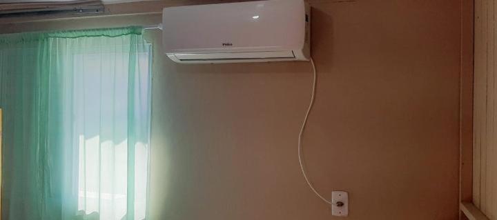 Kitnet K1 Em Torres-Rs - Na Mais Bela Praia Gaucha - Cozinha - Banheiro - Ar Condicionado - Smart Tv 32' - Wi-Fi - Anfitria Superhost No Bnb Bagian luar foto