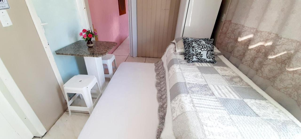 Kitnet K1 Em Torres-Rs - Na Mais Bela Praia Gaucha - Cozinha - Banheiro - Ar Condicionado - Smart Tv 32' - Wi-Fi - Anfitria Superhost No Bnb Bagian luar foto