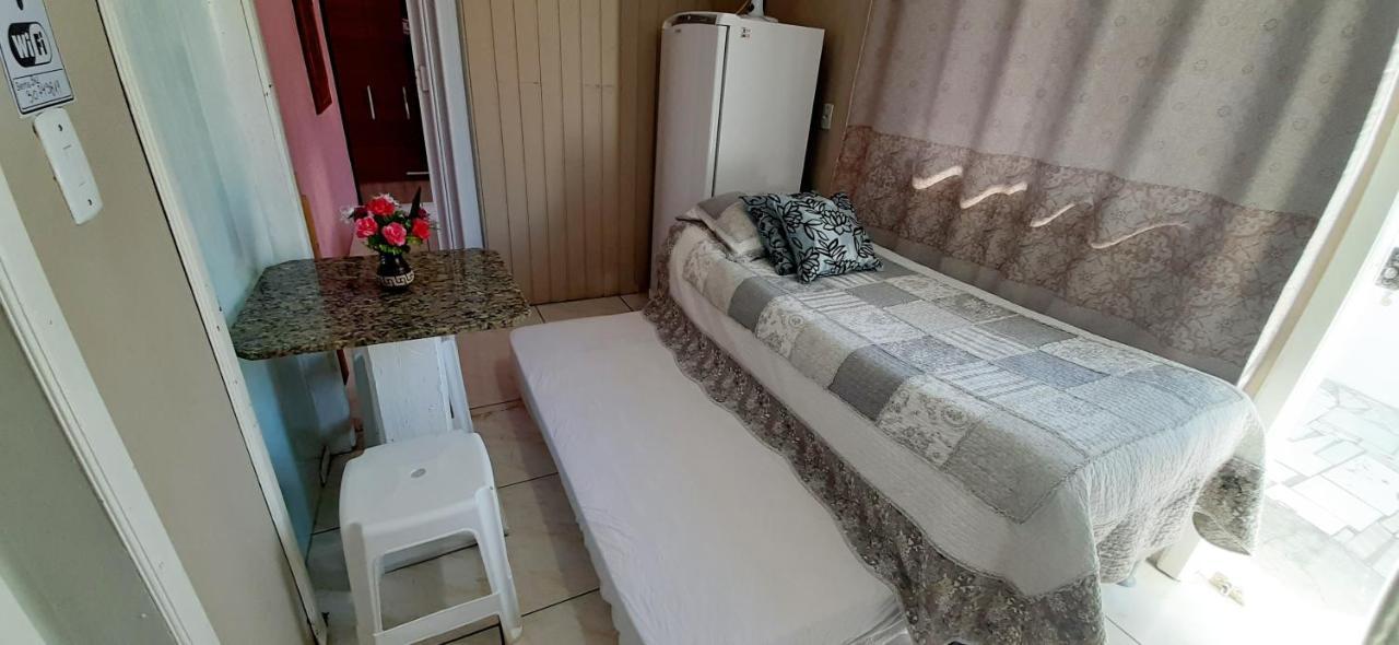 Kitnet K1 Em Torres-Rs - Na Mais Bela Praia Gaucha - Cozinha - Banheiro - Ar Condicionado - Smart Tv 32' - Wi-Fi - Anfitria Superhost No Bnb Bagian luar foto