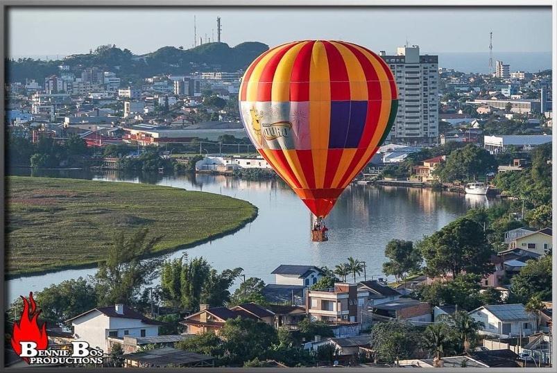 Kitnet K1 Em Torres-Rs - Na Mais Bela Praia Gaucha - Cozinha - Banheiro - Ar Condicionado - Smart Tv 32' - Wi-Fi - Anfitria Superhost No Bnb Bagian luar foto